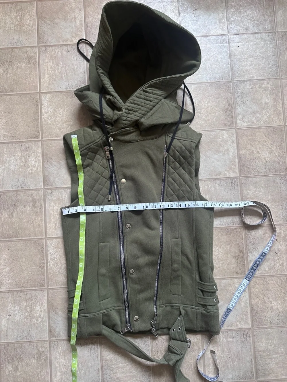 Title: Balmain Paris Napoleon Hooded Quilted Vest Olive M